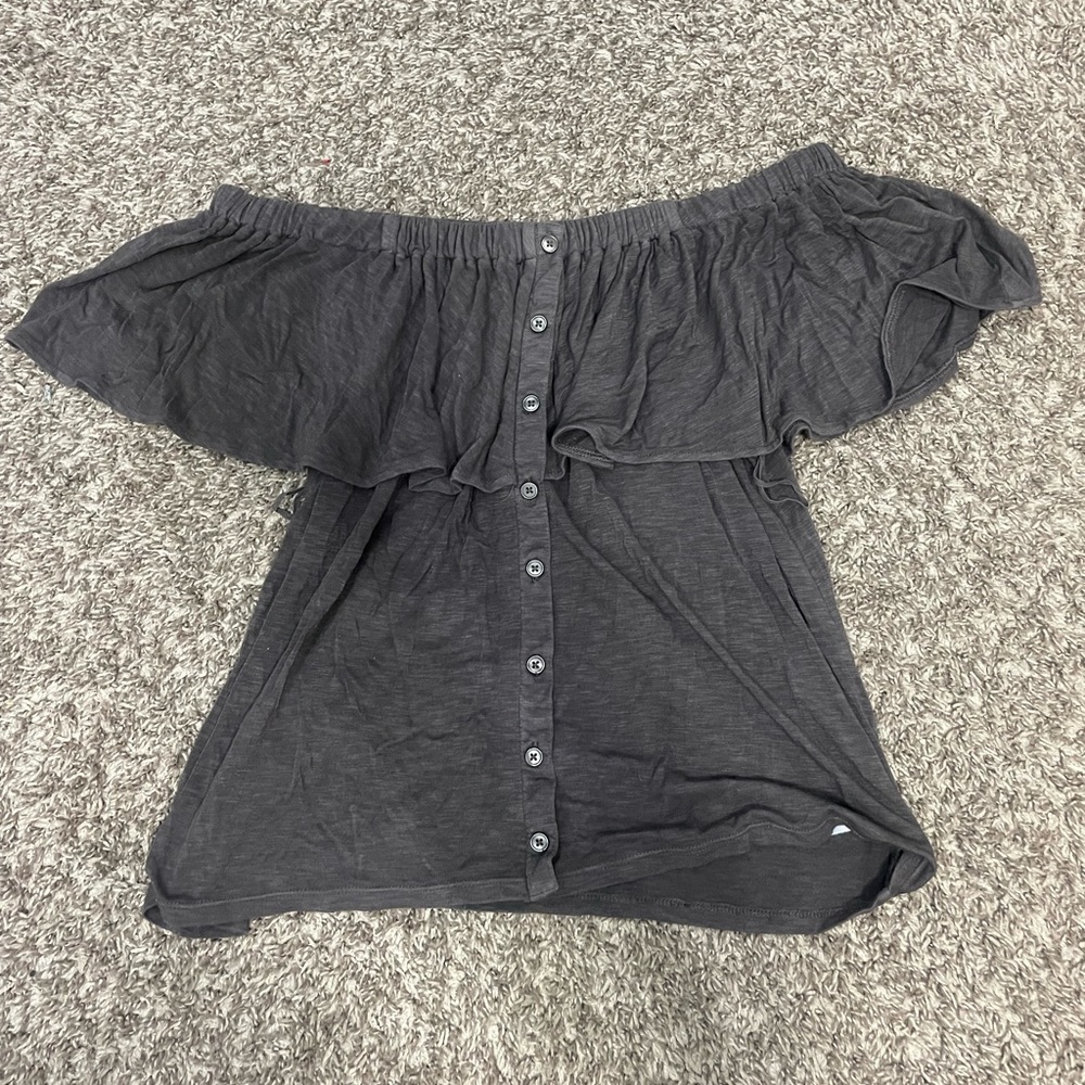 American eagle off the shoulder top